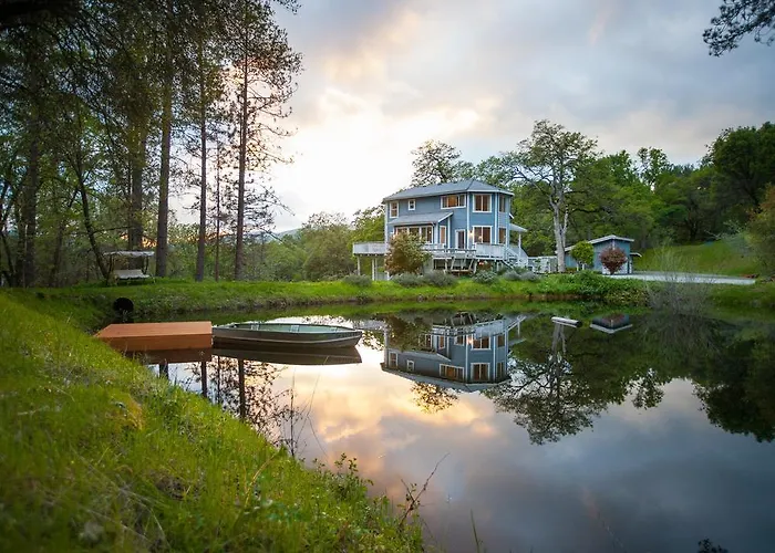 Ravensbrook Inn Yosemite